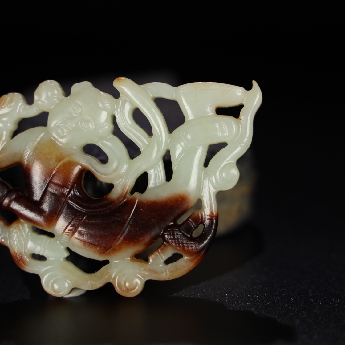 旧藏和田玉飞天玉佩得藏,旧藏和田玉飞天玉佩价格、图片-雅昌得藏-得藏